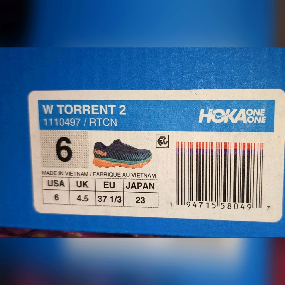 HOKA Women's Torrent2 size 6